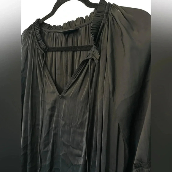 Lane Bryant NWOT ruffle split neck blouse - Picture 6 of 9